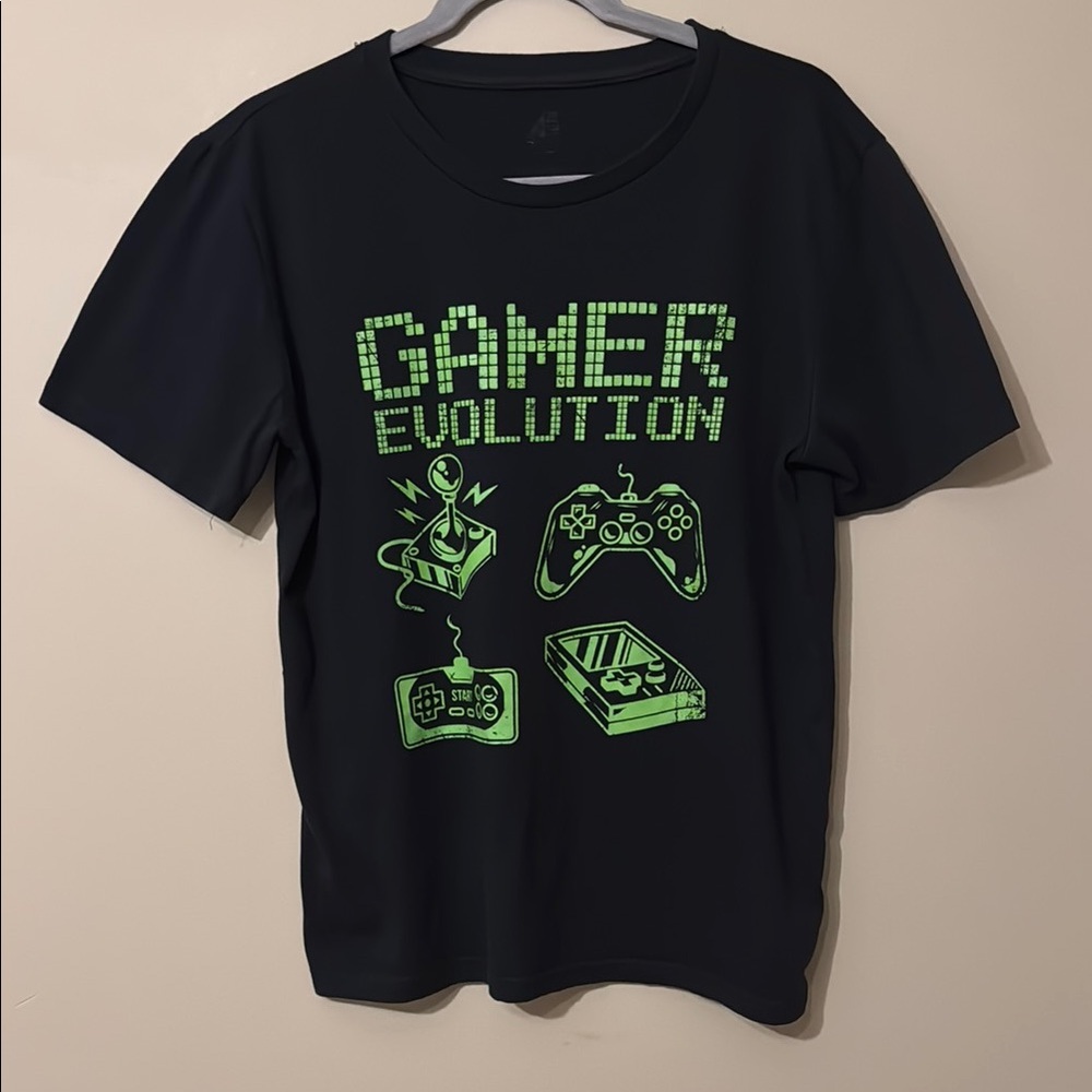ADTN Mens Gamer Evolution Logo Graphic Tee Crewneck Short sleeve, Black, size M
